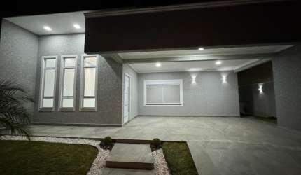 Linda casa com jacuzzi