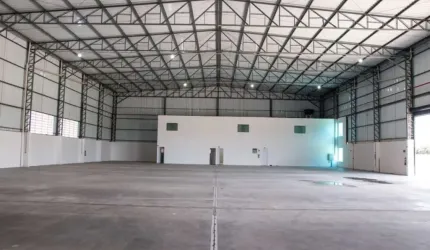 Galpão para alugar em Mogi Mirim, em condomínio, 2.230,00 m²   Próximo à Campinas