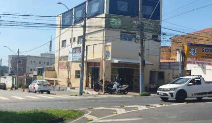 Prédio comercial no Éden