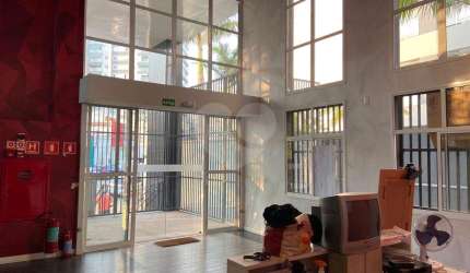 Prédio inteiro à venda em Vila Clementino - SP