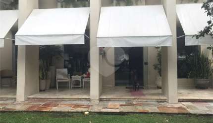 Casa com 4 quartos à venda em Jardim Leonor - SP