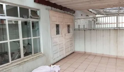 Sobrado com 4 quartos à venda em Boqueirão - SP