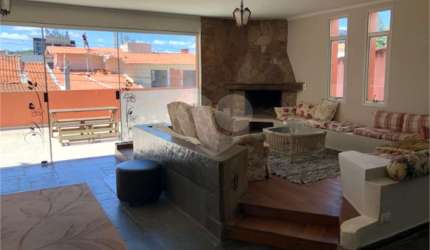 Casa com 4 quartos à venda em Jardim Leonor - SP