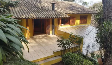 Casa com 3 quartos à venda em Condomínio Iolanda - SP