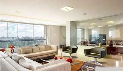 Apartamento com 4 quartos à venda em Moema - SP