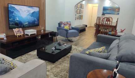 Apartamento com 3 quartos à venda em Ocian - SP
