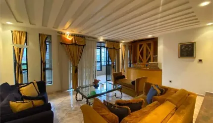 Casa com 5 quartos à venda em Embaré - SP