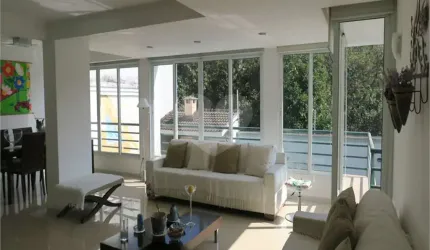 Casa com 3 quartos à venda em Vila Inah - SP