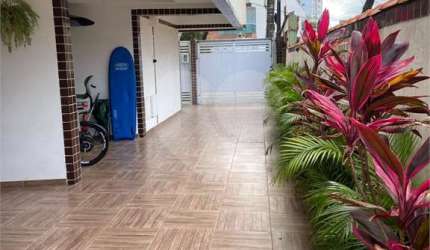 Condomínio com 3 quartos à venda em Macuco - SP