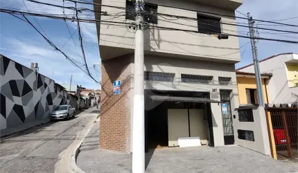 Prédio inteiro à venda em Chora Menino - SP