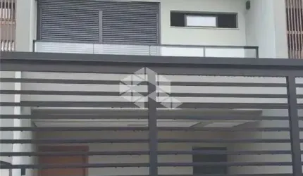 Lindo Sobrado com 3 quartos, 1 suíte, 1 ano de uso