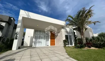 Casa à venda, com 4 quartos/dormitórios, e 2 vagas/box no condomínio Enseada, Xangri-Lá/RS