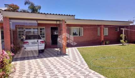 Casa à venda, com 2 quartos/dormitórios, 1 vaga/box, no bairro Maristela, Xangri-Lá/RS