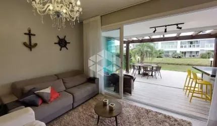 CONDOMÍNIO ROSSI Ótima casa com 2 dormitórios (1 suíte) Frente Leste 93m² Mobiliado