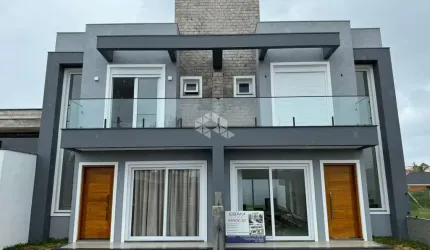 Casa Geminada à venda no Centro de Xangri-Lá com 3 quartos (1 suíte)