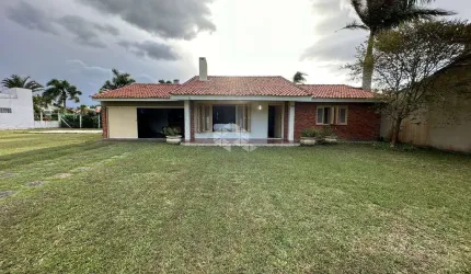 Casa Térrea  em Atlântida/Xangri-Lá/RS  com /3 dormitórios, ótima localização.