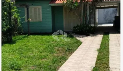 Casa mista 3 Dormitórios a 100 metros da avenida Dorival cândido Luz de Oliveira