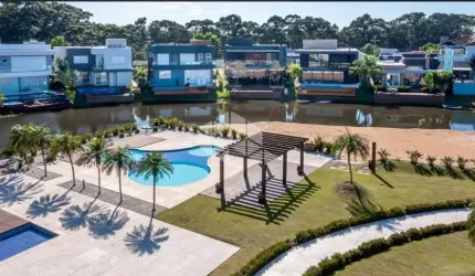Casa térrea com 4 suítes