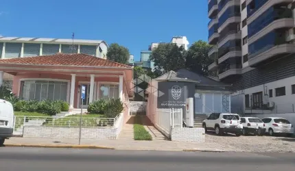 Casa/Terreno no centro