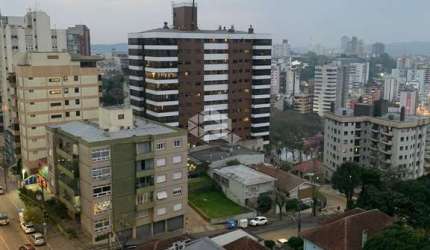 LINDO APARTAMENTO NA CIDADE ALTA NORTE/LESTE