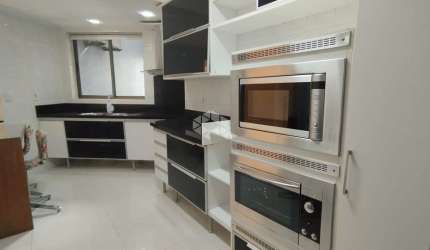 Amplo apartamento 03 dormitórios sendo 01 suíte e 01 vaga de garagem