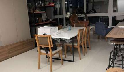 Luxo com 03 suítes