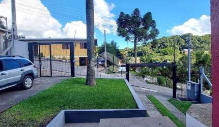 Casa com 3 dormitórios no Bairro Vinosul