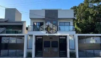Casa Sobrado com 02 quartos/dormitórios no bairro Morrinhos, em Bombinhas- SC