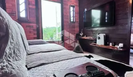 Casa com 03 quartos/dormitórios no bairro Limeira, em Biguaçu- SC