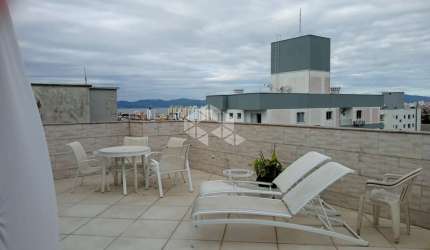 Apartamento Duplex com 03 quartos/dormitórios no bairro Areias, em São José/SC