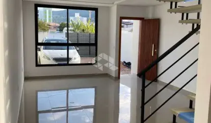 Casa com 2 suítes, em Biguaçu- SC