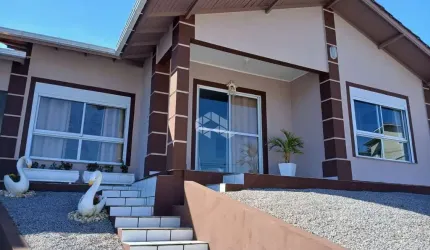 Casa com 3 quartos/dormitórios no bairro São Sebastião, em Santo Amaro da Imperatriz- SC