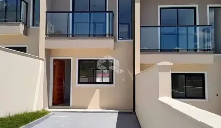 Casa Sobrado com 2 suítes no bairro Areias, em São José- SC