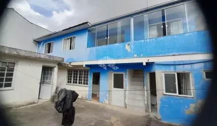 Casas no bairro Serraria, em São José- SC