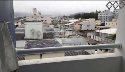 Apartamento com 2 quartos/dormiitórios no bairro Aririú, em Palhoça- SC
