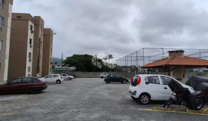Apartamento com 2 quartos/dormitórios no bairro Fundos, em Biguaçu- SC