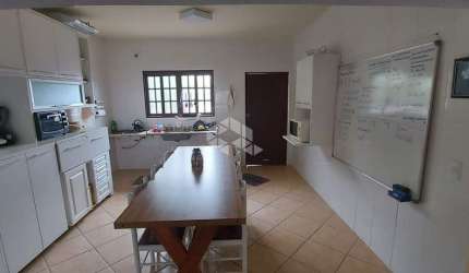 Casa com 2 quartos/dormitórios no bairro Praia de Fora, em Palhoça- SC