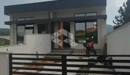 Casa com 2 quartos/dormitórios no bairro Potecas, em São José- SC
