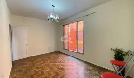 Apartamento DESOCUPADO de 2 dormitórios/quarto, com 72m² privativos
