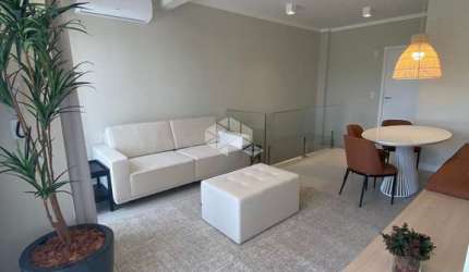 Apartamento duplex com dois quartos vista mar no Mariscal Bombinhas SC