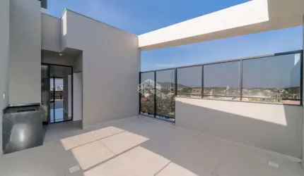 Apartamento duplex com três quartos no Mariscal Bombinhas SC