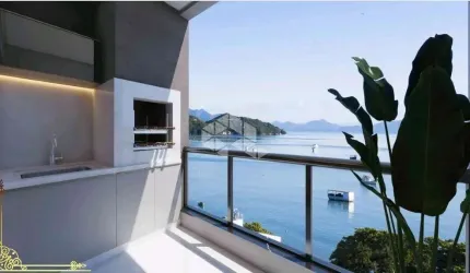 Apartamento 30 metros do mar