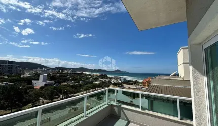 Cobertura duplex mobiliada, com vista mar