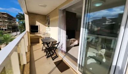 Apartamento em Bombas