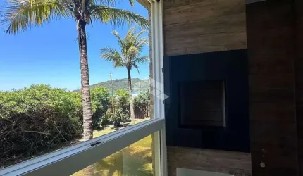 Apartamento pé na areia com duas suítes no  Mariscal em Bombinhas SC