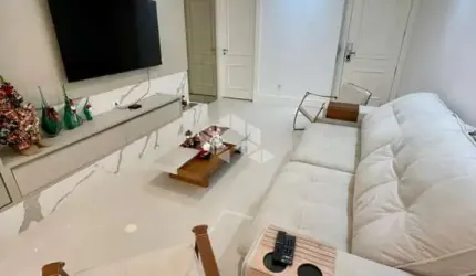 Apartamento mobiliado com três quartos em Itapema SC