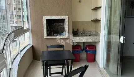 Apartamento mobiliado com três quartos em Bombas Bombinhas SC