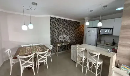 Apartamento apenas 70 metros da Praia de Bombas Mobiliado