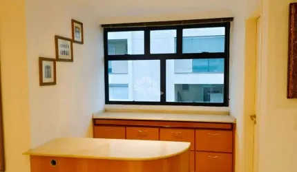 Sala Comercial à venda próximo a Avenida Paulista com 83m2 e 3 Vagas