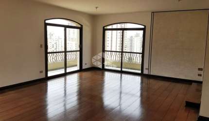 Apartamento 248 m², 3 suítes e 4 vagas, próximo a Estação Chácara Klabim.